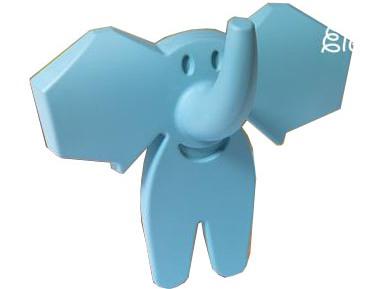  463025 детска закачалка - светло синьо слонче  